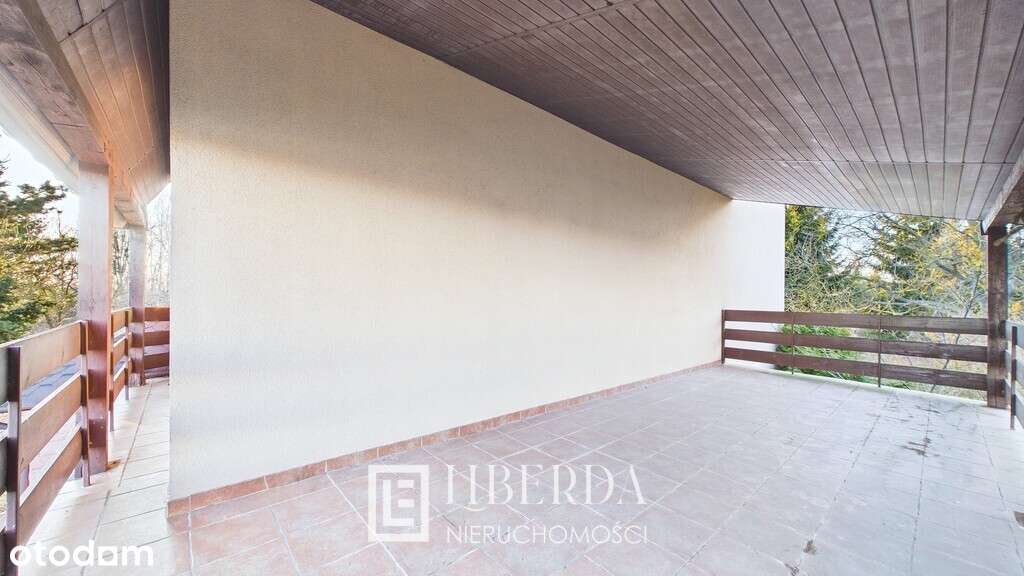 Dom z dużym ogrodem, Dąbrowica, ul. Kresowa-10