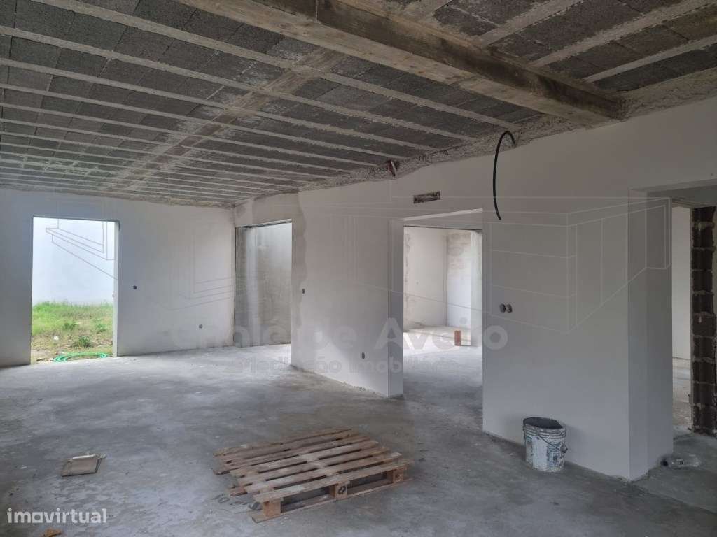 Moradia Isolada T4 Venda Aradas - Aveiro - Grande imagem: 3/16