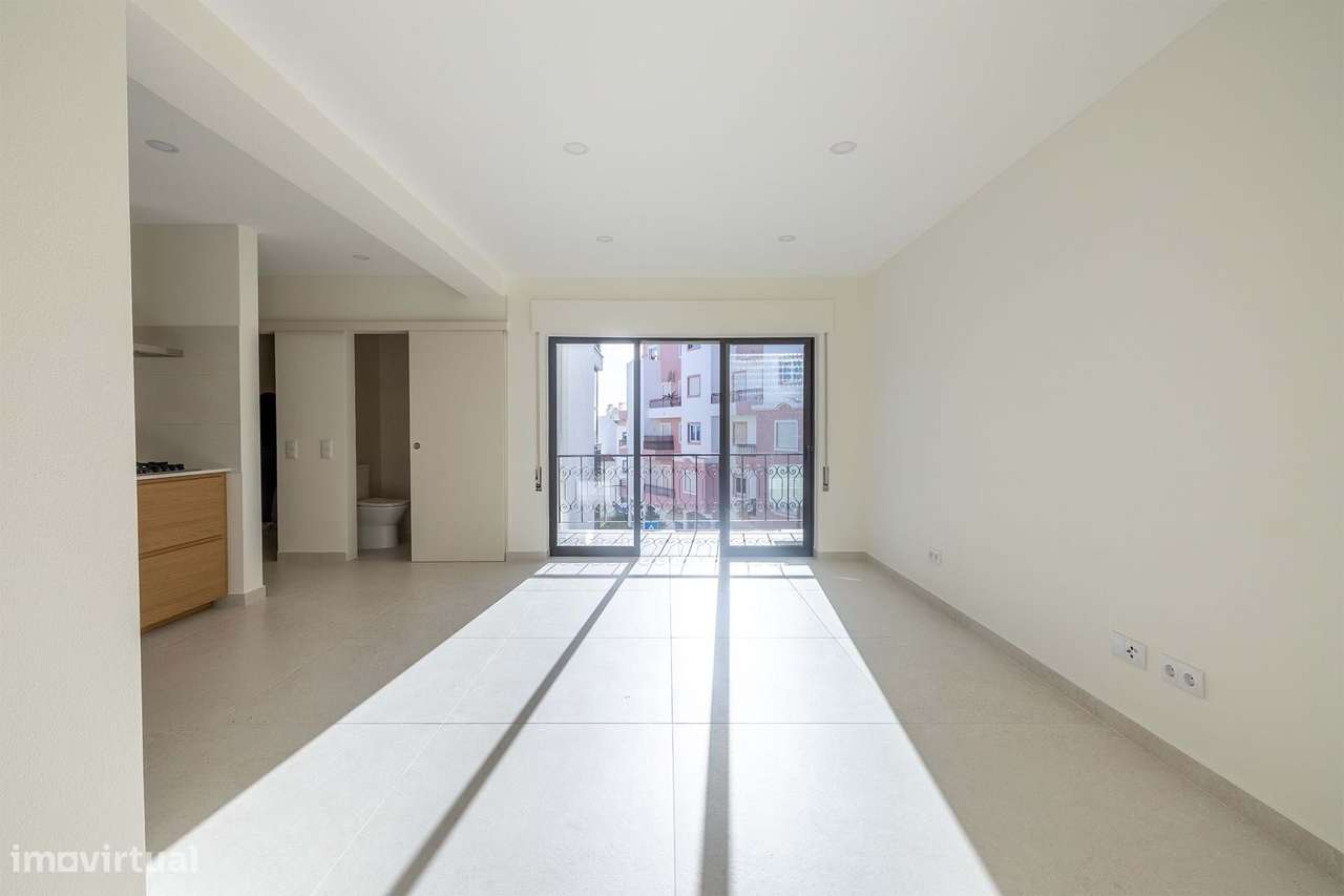 APARTAMENTO T2 TOTALMENTE RENOVADO NA PRAIA DA LUZ, LAGOS - Grande imagem: 5/22