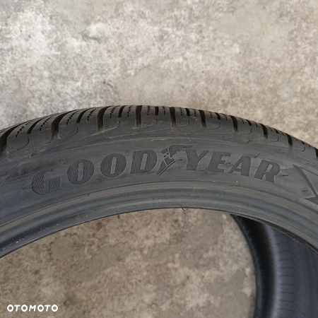 Opona 305/30/21 Goodyear UltraGrip G1 (E6748) - 2