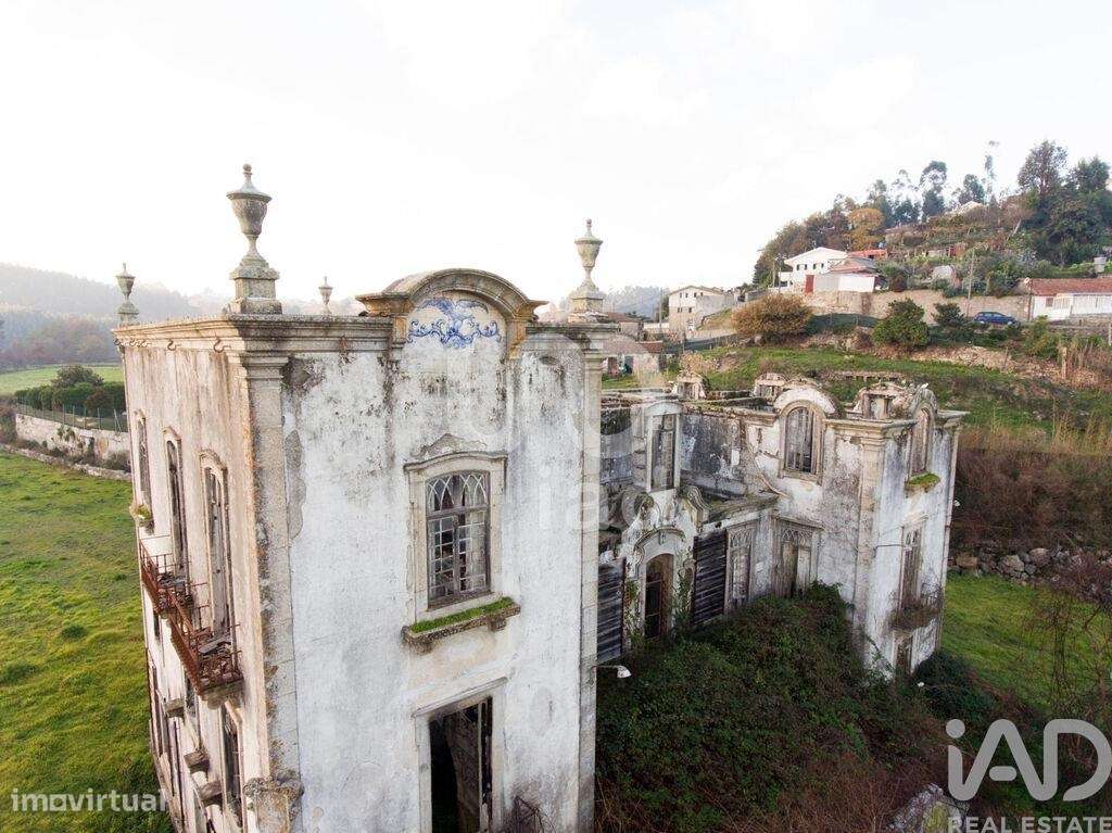 Prédio em Louredo de 380,00 m2 - Grande imagem: 4/21