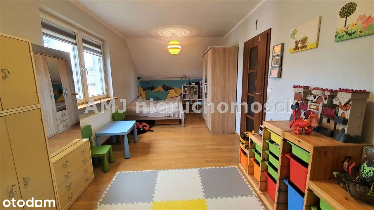 Funkcjonalny, wolnostojący dom w Milejowicach-15