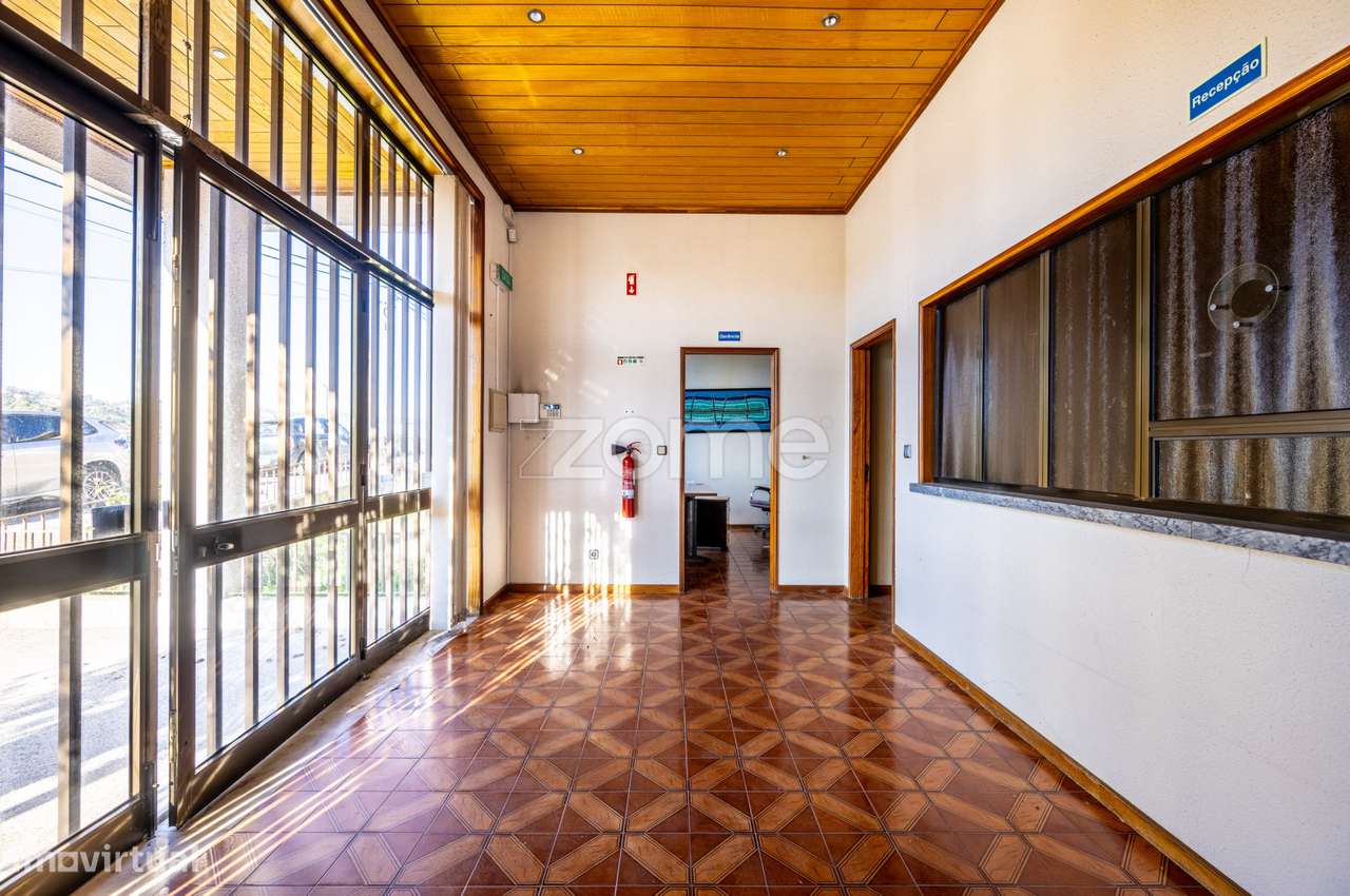 Imóvel industrial implantado num terreno com 1115m2 - Grande imagem: 4/60