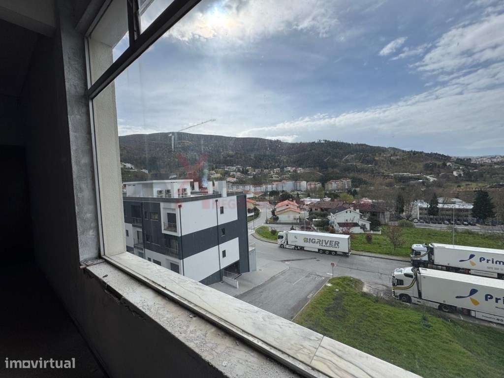 Loja Comercial em Seia - Excelente Localização.-5