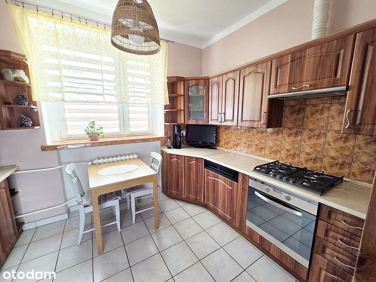 Funkcjonalne 2-pokojowe przy Wrzesińskiej z PARKINGIEM-10