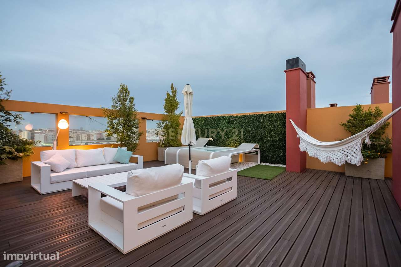 Um Apartamento com Alma de Moradia ; T3+1 + Terraço de 143 m²-46