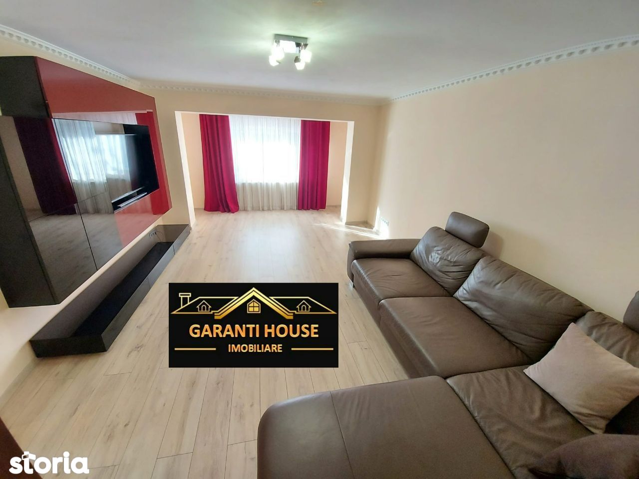 Republicii, apartament cu 3 camere + garaj + boxa, 120 000€ negociabil