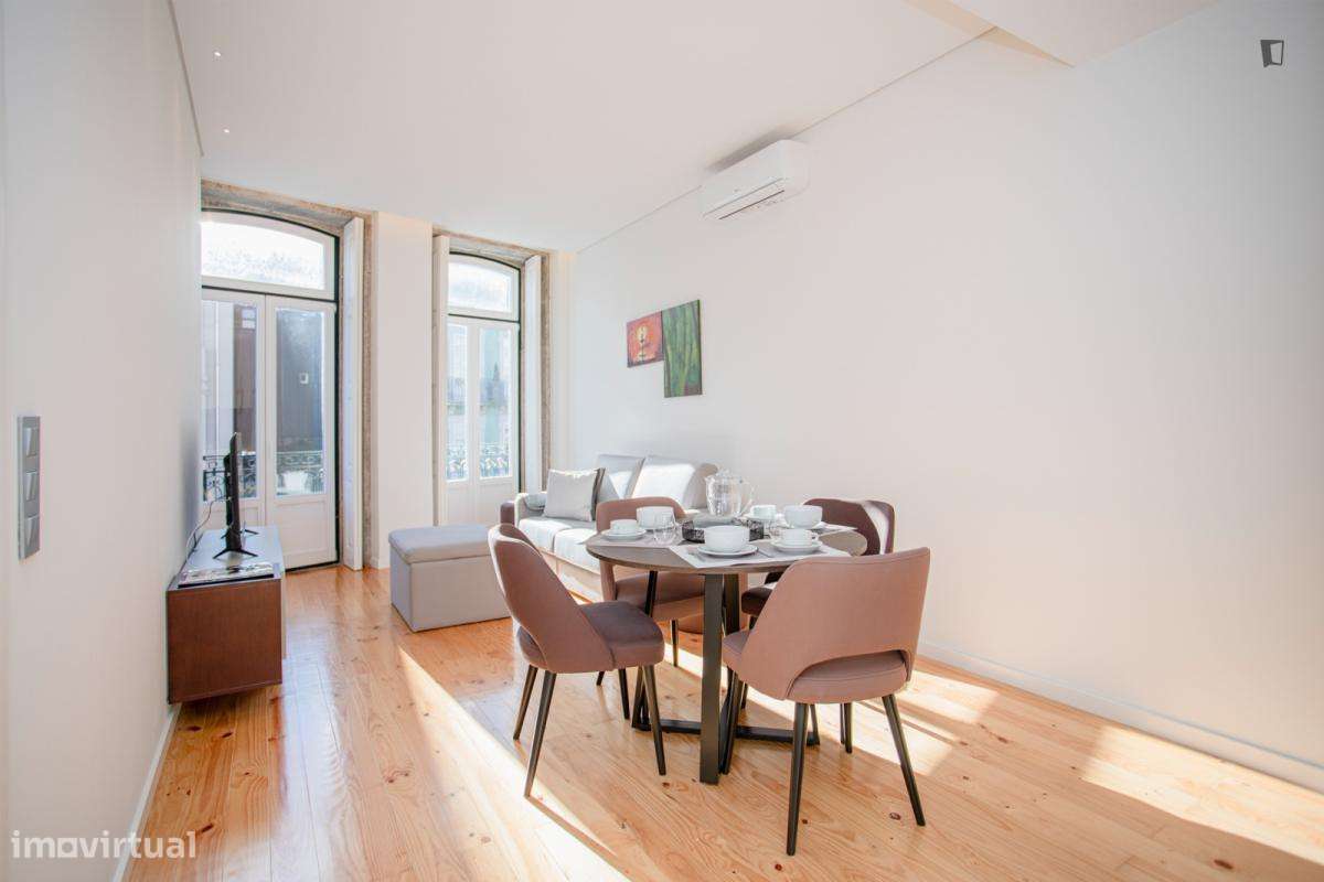 Apartamento com 1 quartos - localizado em Sé Porto - Grande imagem: 3/10