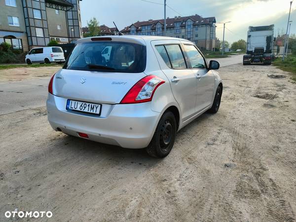 Suzuki Swift 1.2 Club - 5