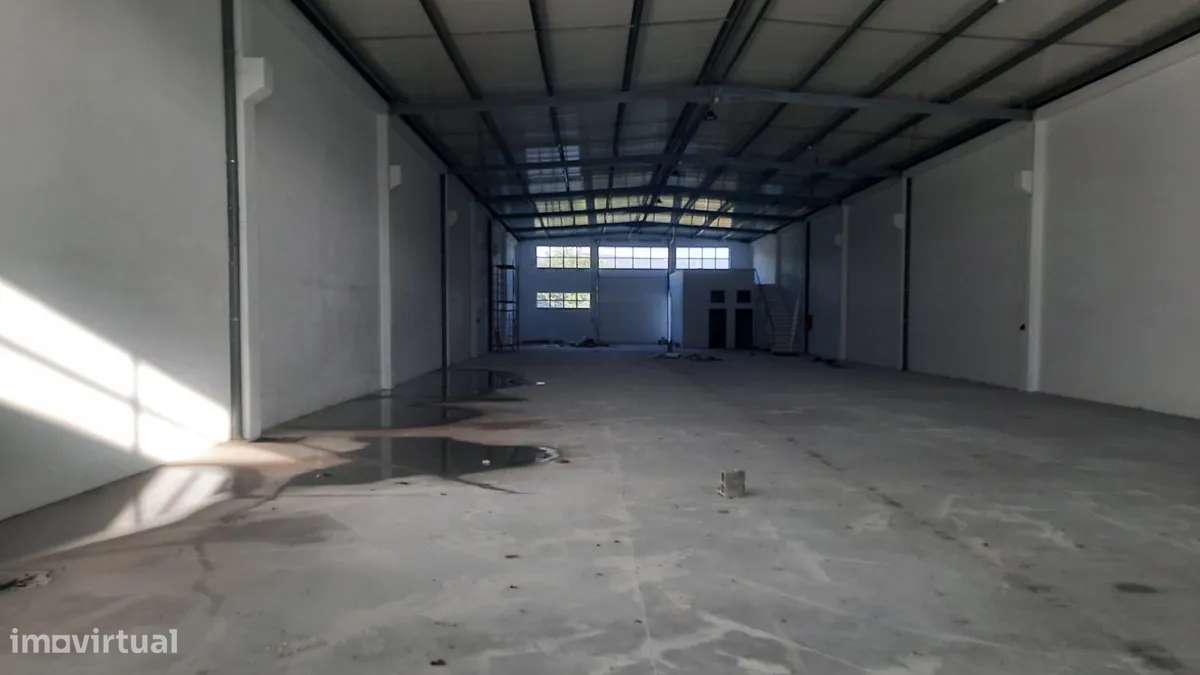 ARMAZÉM EM FRAGOSO - Grande imagem: 5/17