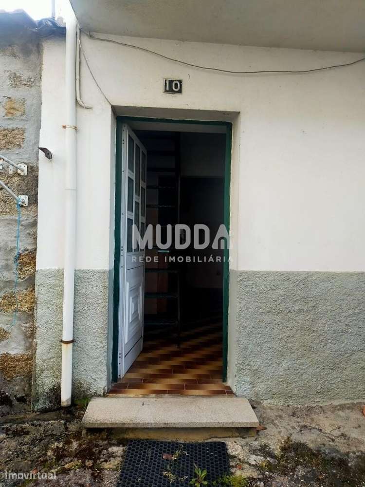 Duas moradias e uma garagem para venda em Gouveia - Grande imagem: 5/45