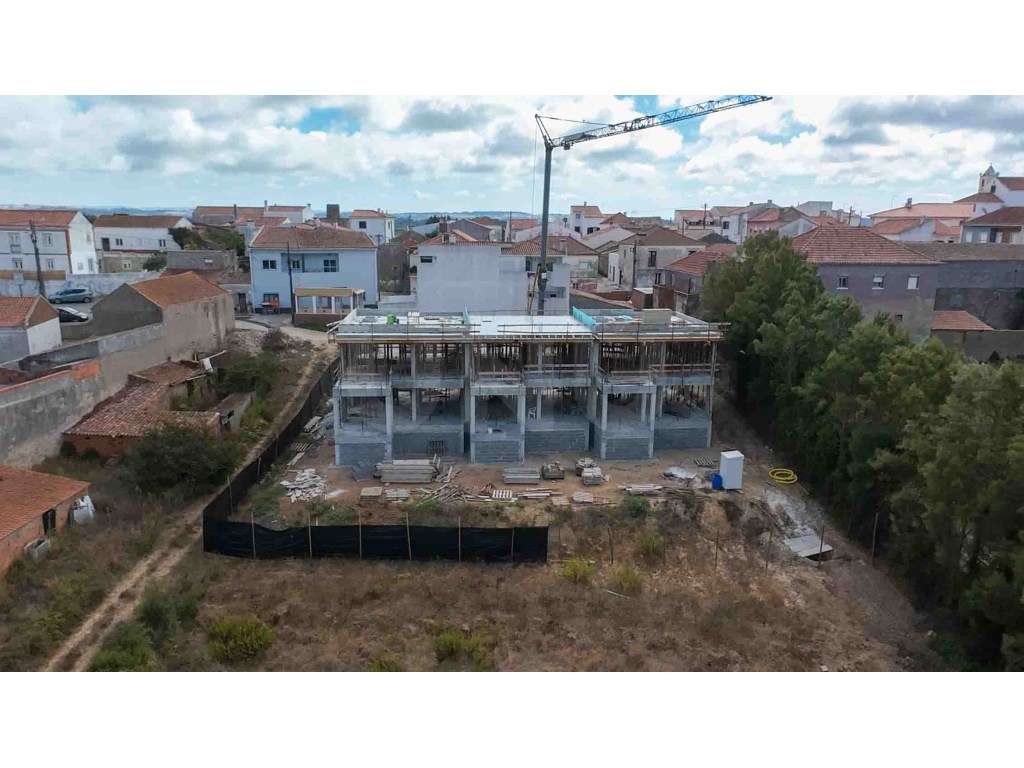 Moradia T3, geminada, para venda, em Óbidos. - Grande imagem: 5/19