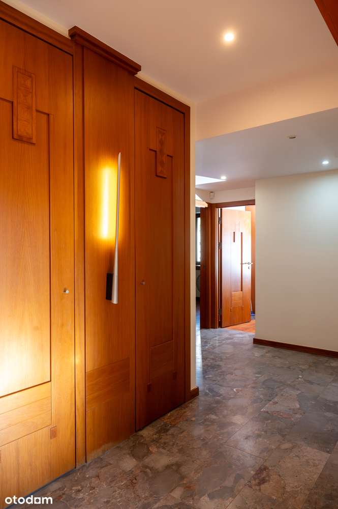 Ciche, kominek, ogródek, pierwsze piętro, zamknięte osiedle 5 pokoi - Pełny obrazek: 5/20