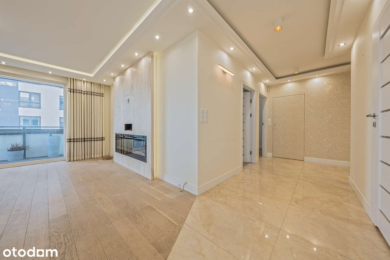 Apartament z widokiem - Miejsce w hali garażowej-3