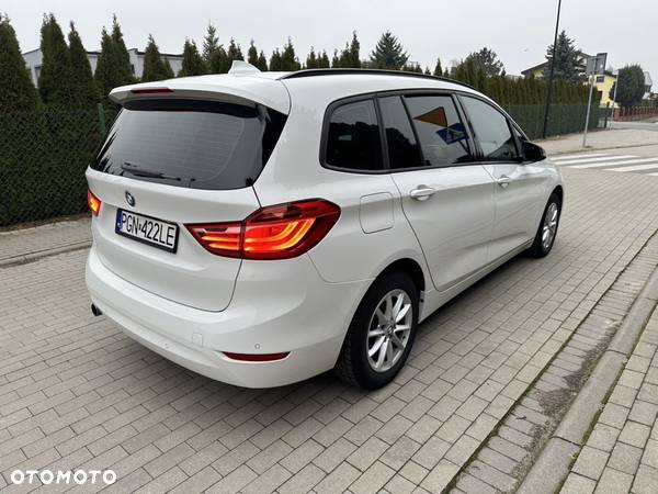 BMW Seria 2 218d Business Edition sport - 8