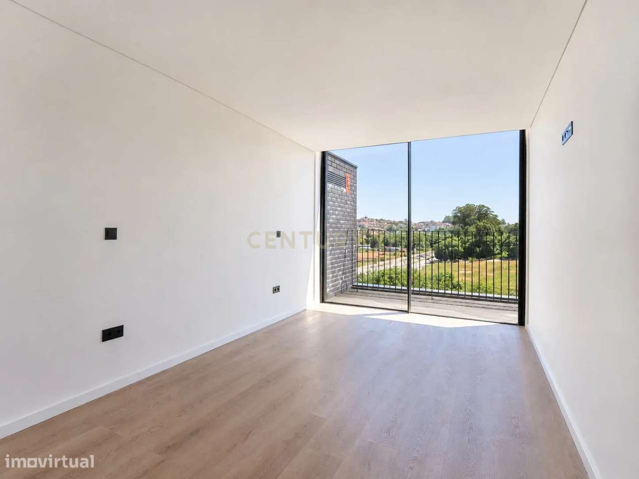 Luxuoso Apartamento T3 em Gondomar com Vista Panorâmica-26