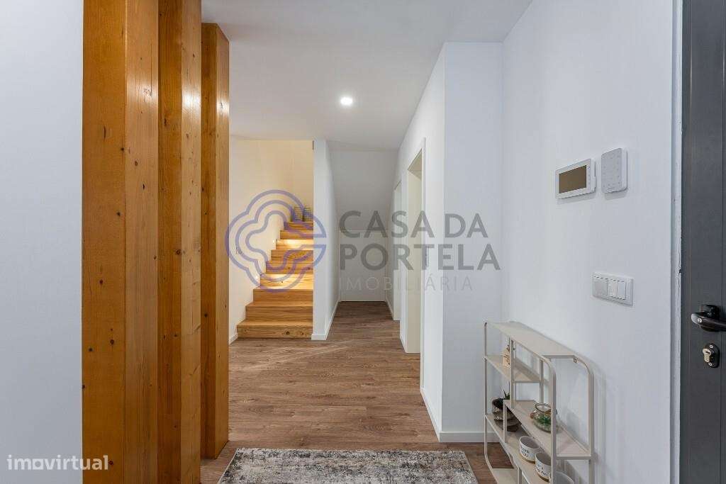 Moradia T3 com 2 Suites | Próxima do Marshopping - Grande imagem: 4/56