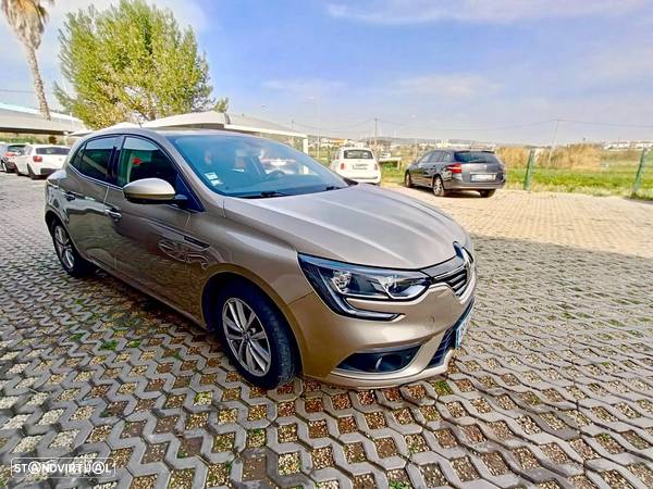 Renault Mégane 1.5 dCi Confort SS - 2