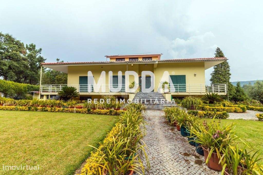 Moradia T4 - Grande imagem: 2/57