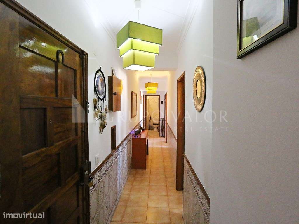 Apartamento T2 com Arrecadação, Algueirão Mem Martins-3