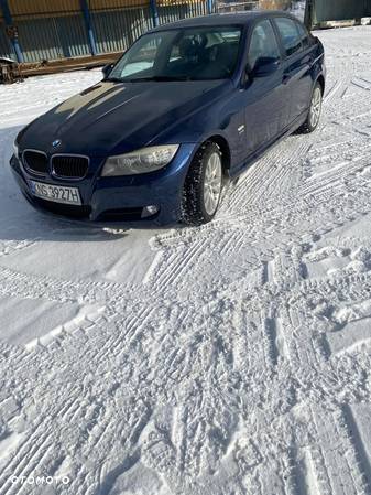 BMW Seria 3 320d - 9