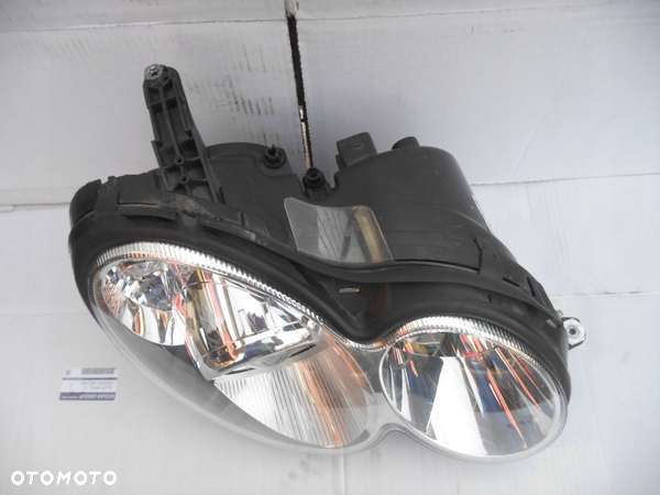 XENON PRAWY SKRETN LAMPA MERCEDES W203 SPORT COUPE - 3