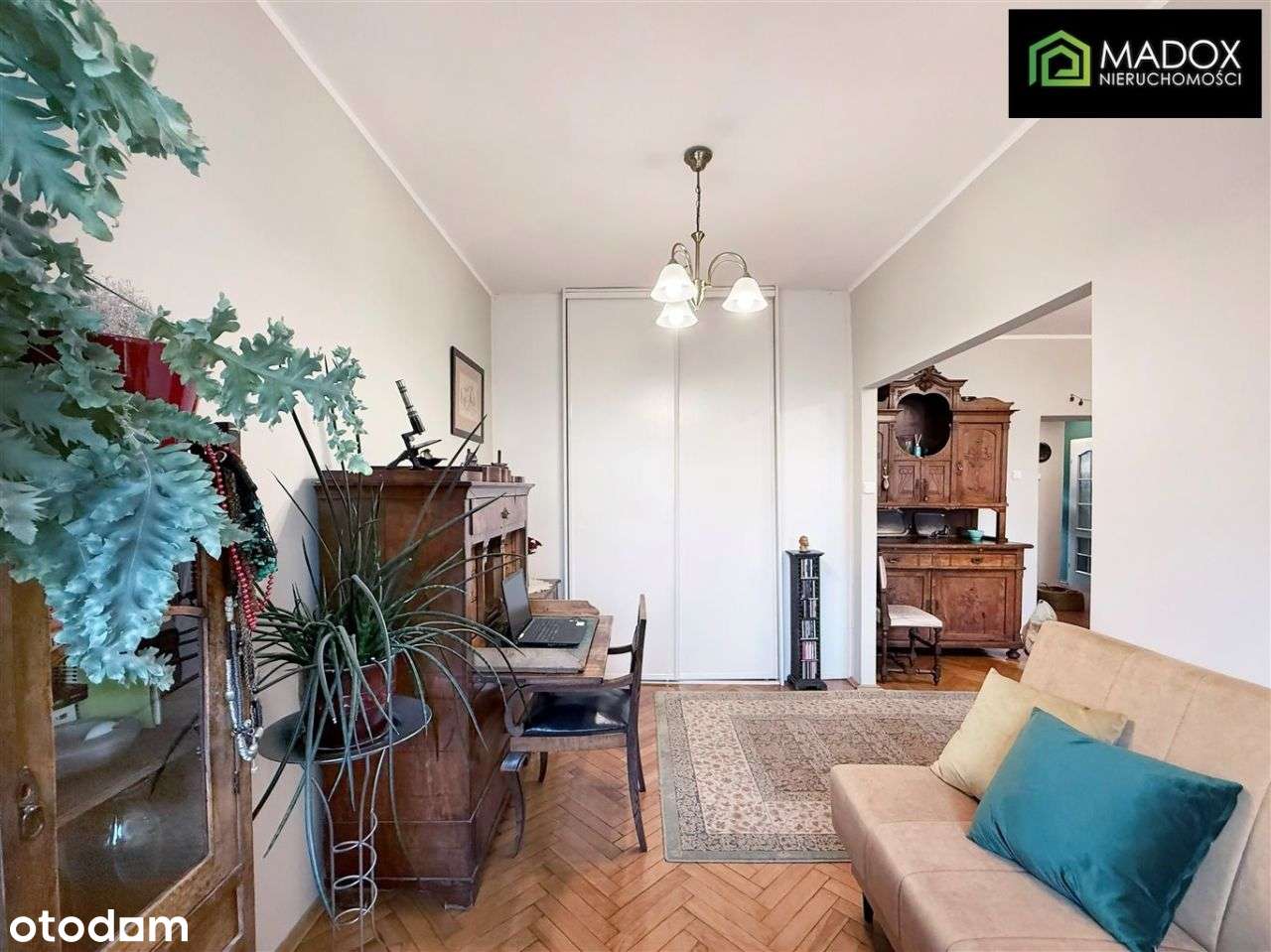 Trzy pokoje w centrum z wyjątkowym widokiem.-2