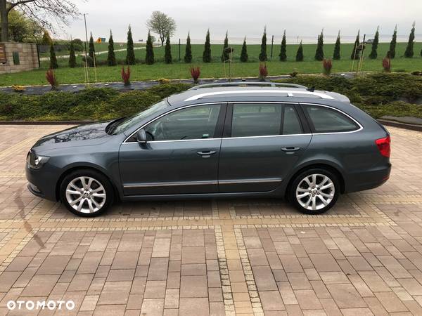 Skoda Superb 2.0 TDI Ambition DSG - 8