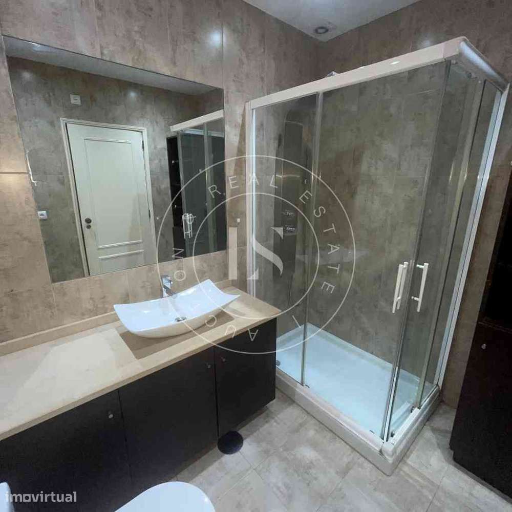 Apartamento T2 com Garagem e Arrumos | Urb. dos Altos | Cidade da Maia-18