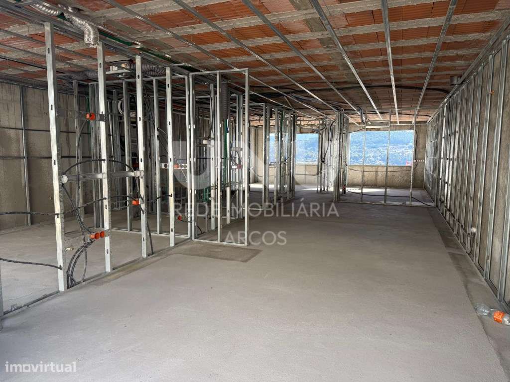 Moradia em Banda - Panoramic Garden - Guilhadeses - Grande imagem: 5/14