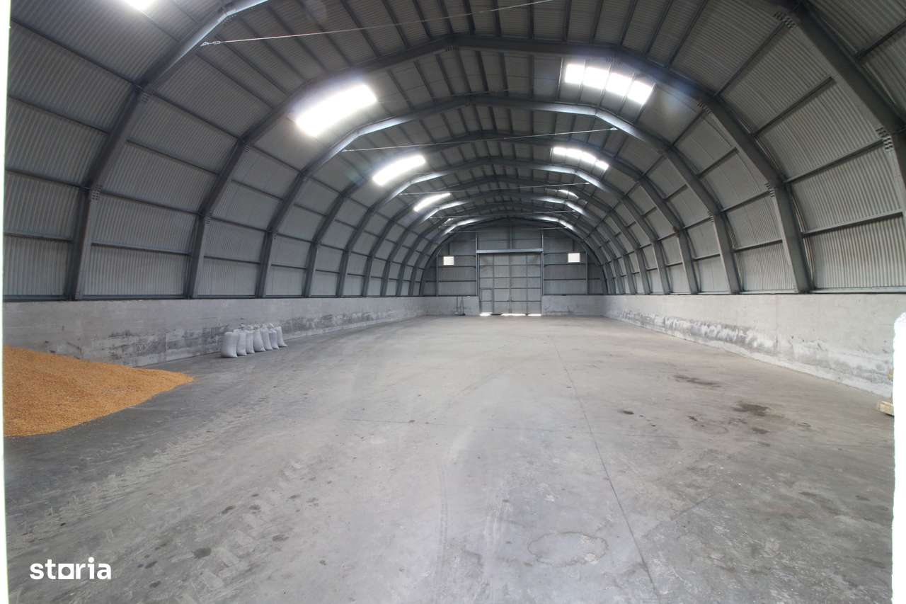 Baza de cereale in functiune , 4500 mp intravilan + 2 depozite - Imagine principală: 4/14