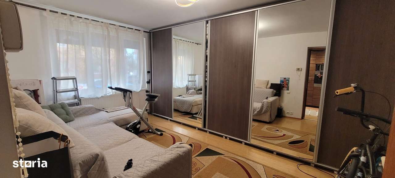 Vand apartament cu 3 camere pe Strada Fanionului, Craiter - Imagine principală: 5/12