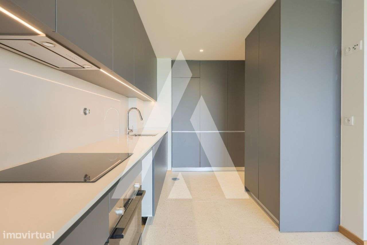 Fantástico Apartamento T3 Duplex junto ao Glicínias - Grande imagem: 5/49