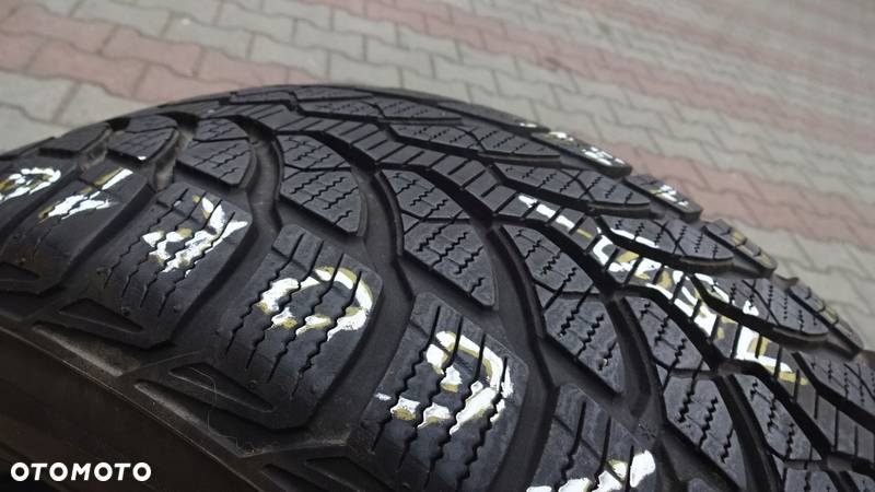 Opona zimowa 205/60R16 Bridgestone LM-32 - 4