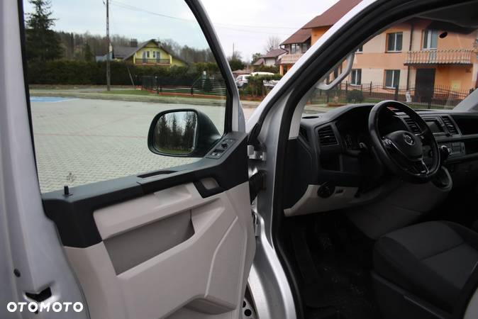 Volkswagen TRANSPORTER T6 - 23