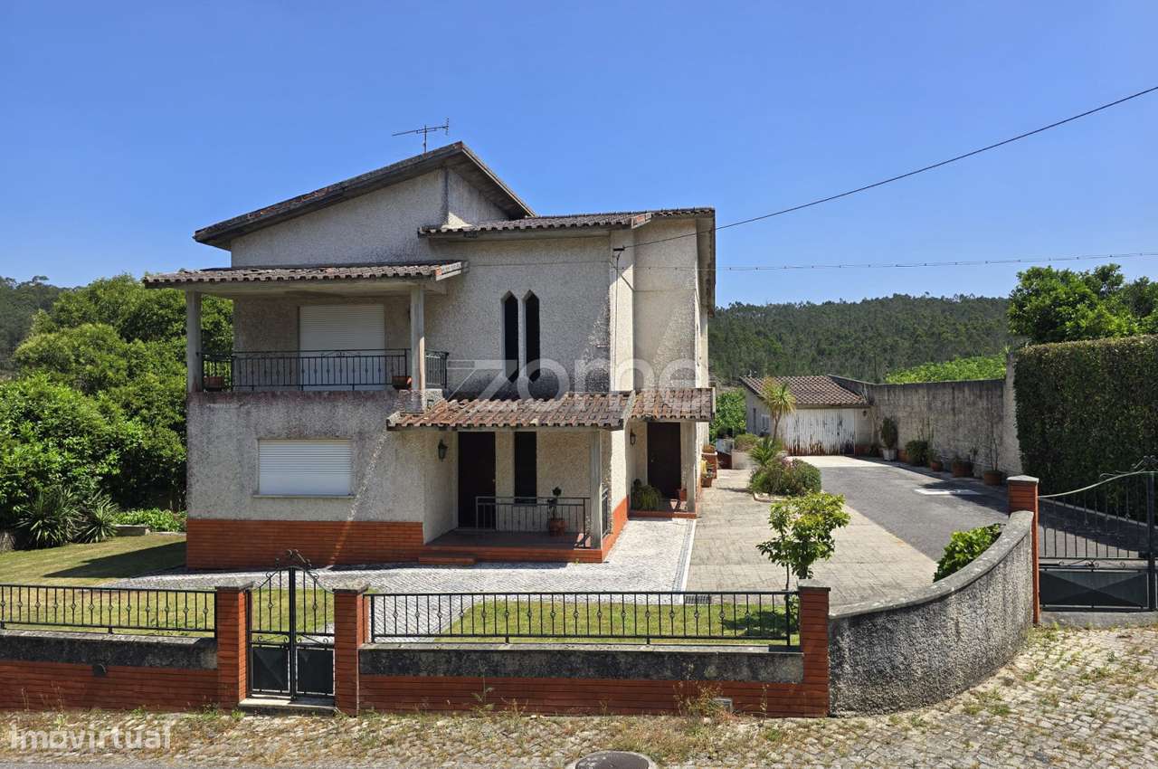 Moradia T6 + T2, Piscina e Terreno Amplo em Albergaria dos Doze - Grande imagem: 2/60