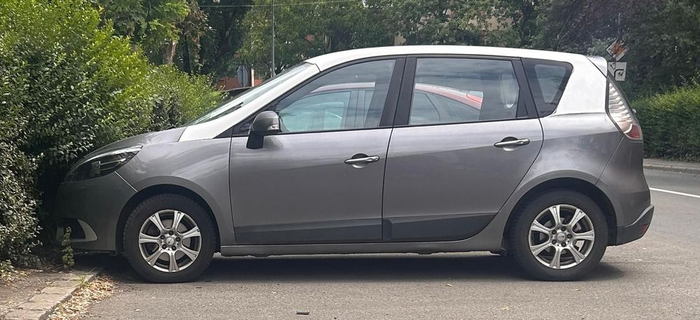 Renault Scenic III [2009 - 2016] 1.5dCi Expression 2012