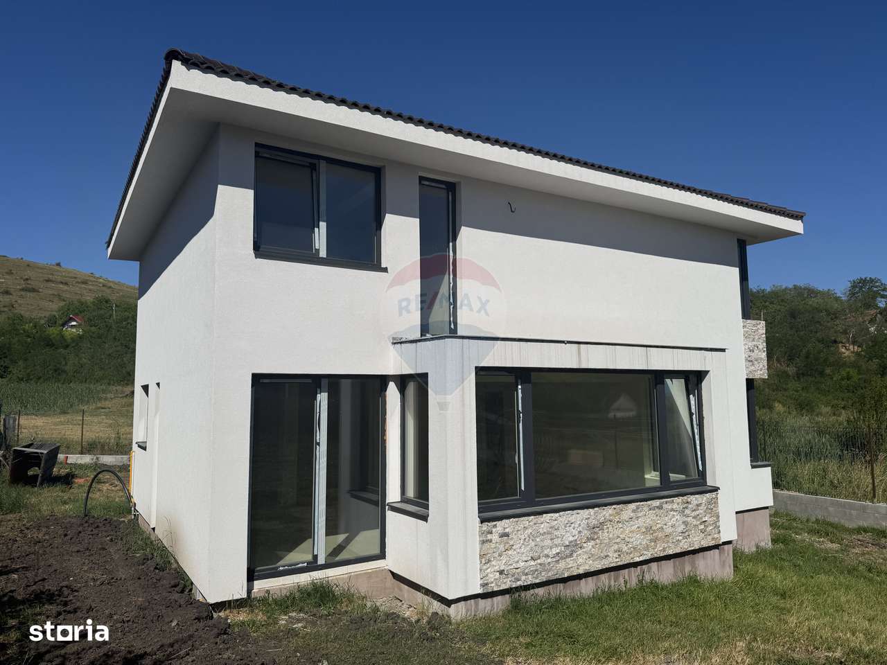 Casă spațioasă cu 5 camere în Corpadea - liniște, natură și confort - Imagine principală: 4/10