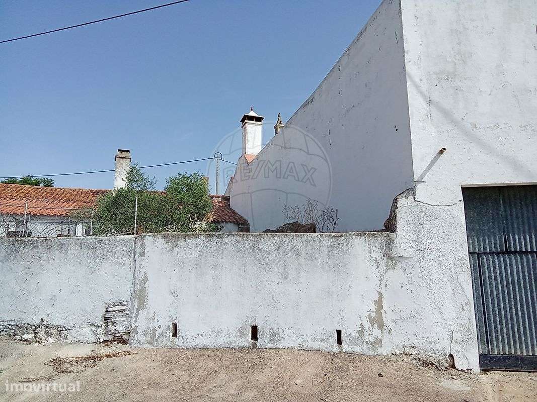 Moradia T2 para venda - Grande imagem: 3/30