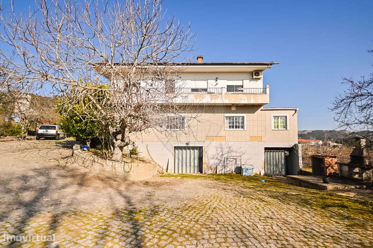 Moradia T7 para venda - Grande imagem: 2/29