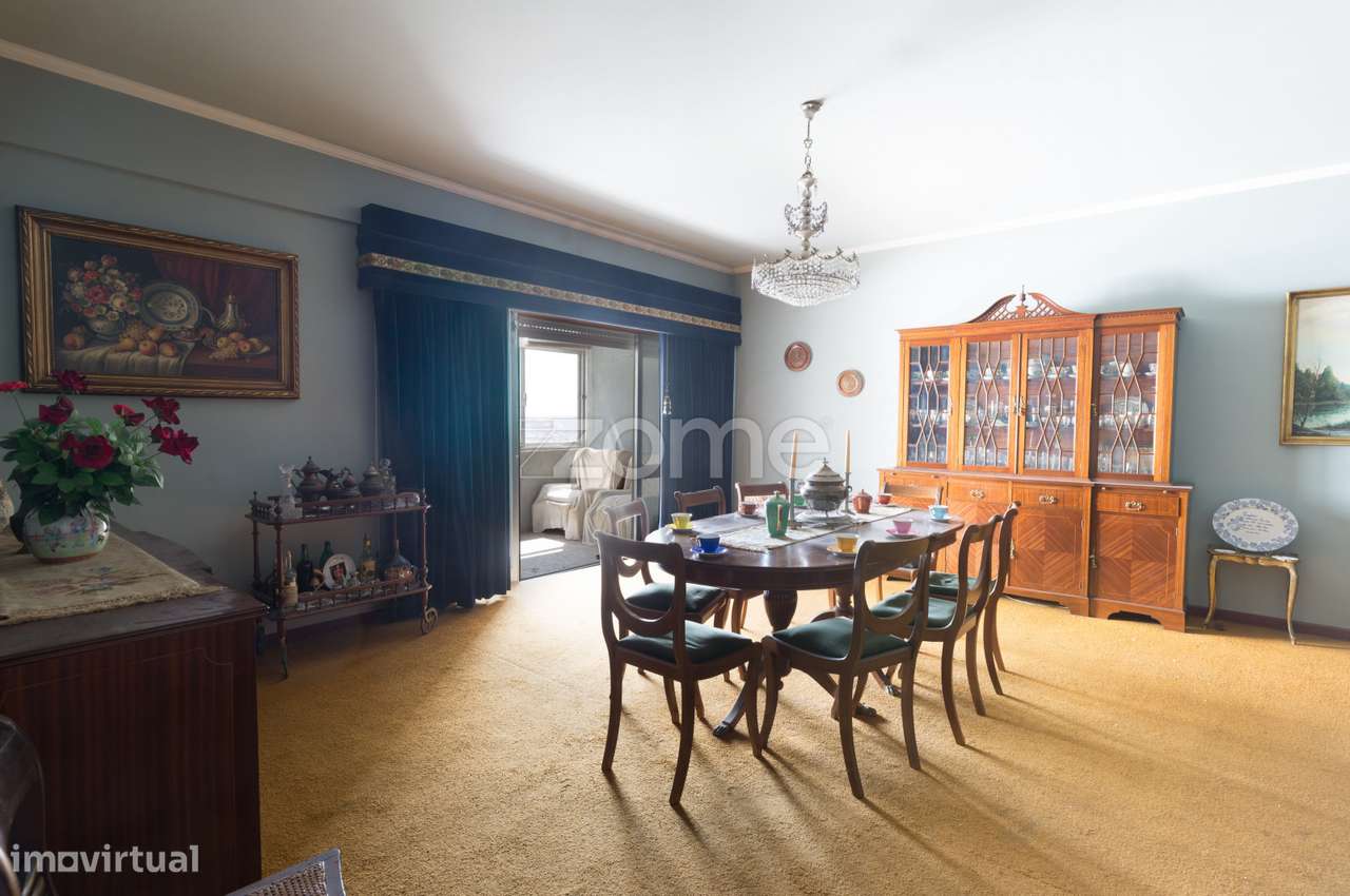 T4 no Restelo c/ box e vista rio Tejo - Grande imagem: 3/30