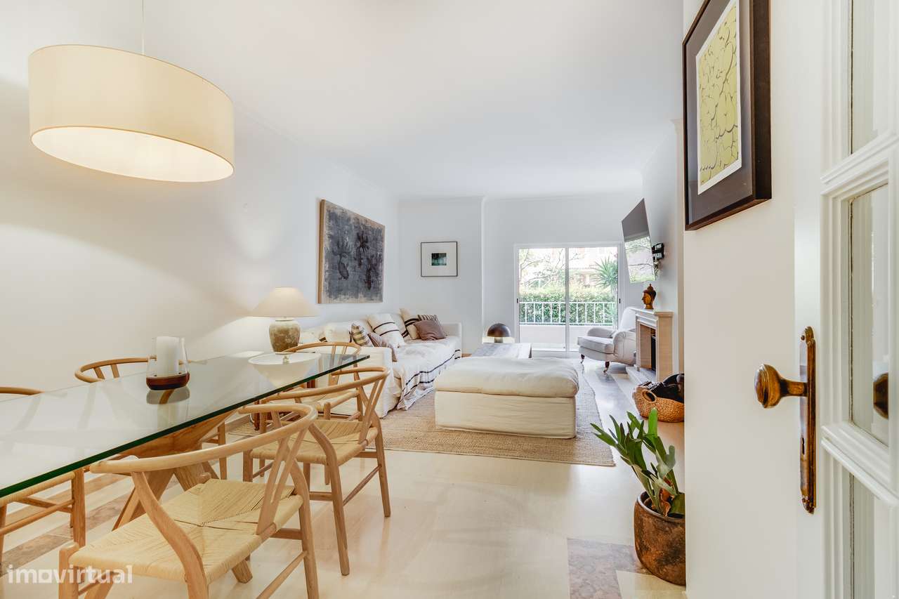 Elegância, Harmonia e Exclusividade — O Seu Refúgio de Luxo na Costa d-51