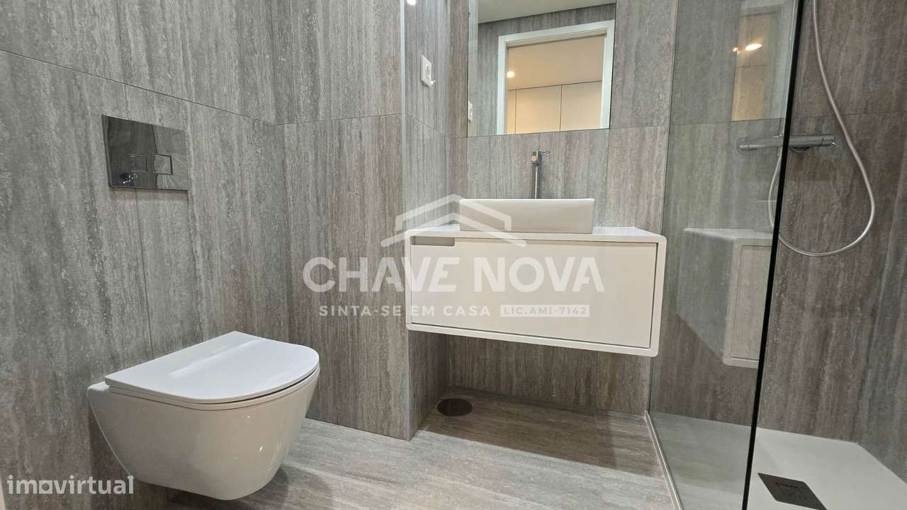 Apartamento T3 Novo Último Piso c/ Lugar de Garagem em Canidelo-19