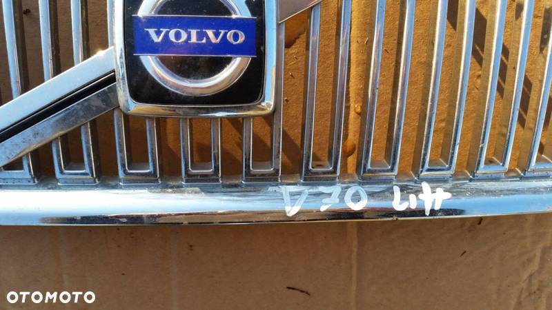 ATRAPA GRILL VOLVO V70 LIFT 08693346 - 2