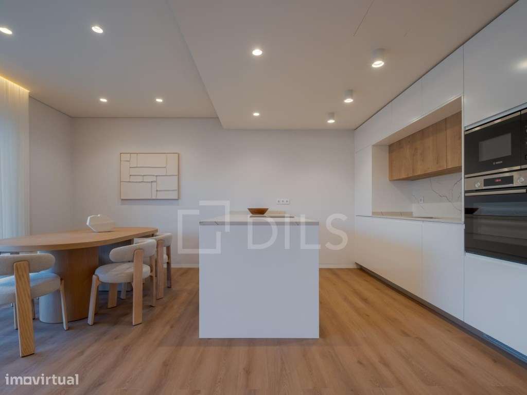 Moradia T3 com garagem e piscina na Herdade do Meio, Amora - Grande imagem: 3/68