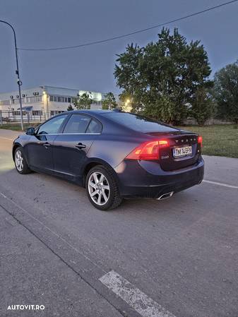 Volvo S60 D4 Geartronic - 4