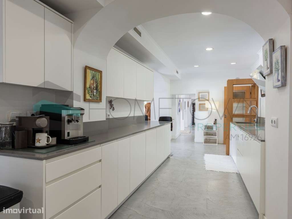 Moradia de Prestígio com 7 Quartos em Santa Bárbara de Nexe - Grande imagem: 4/60