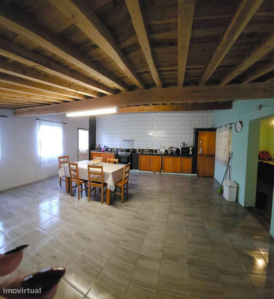 Excelente moradia T4 em S. Mateus Sta Cruz Graciosa - Grande imagem: 4/10