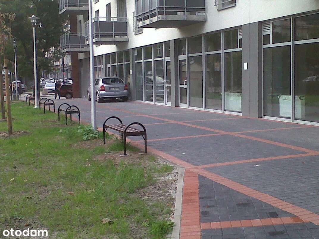 Lokal z witryną w centrum - Pełny obrazek: 1/4