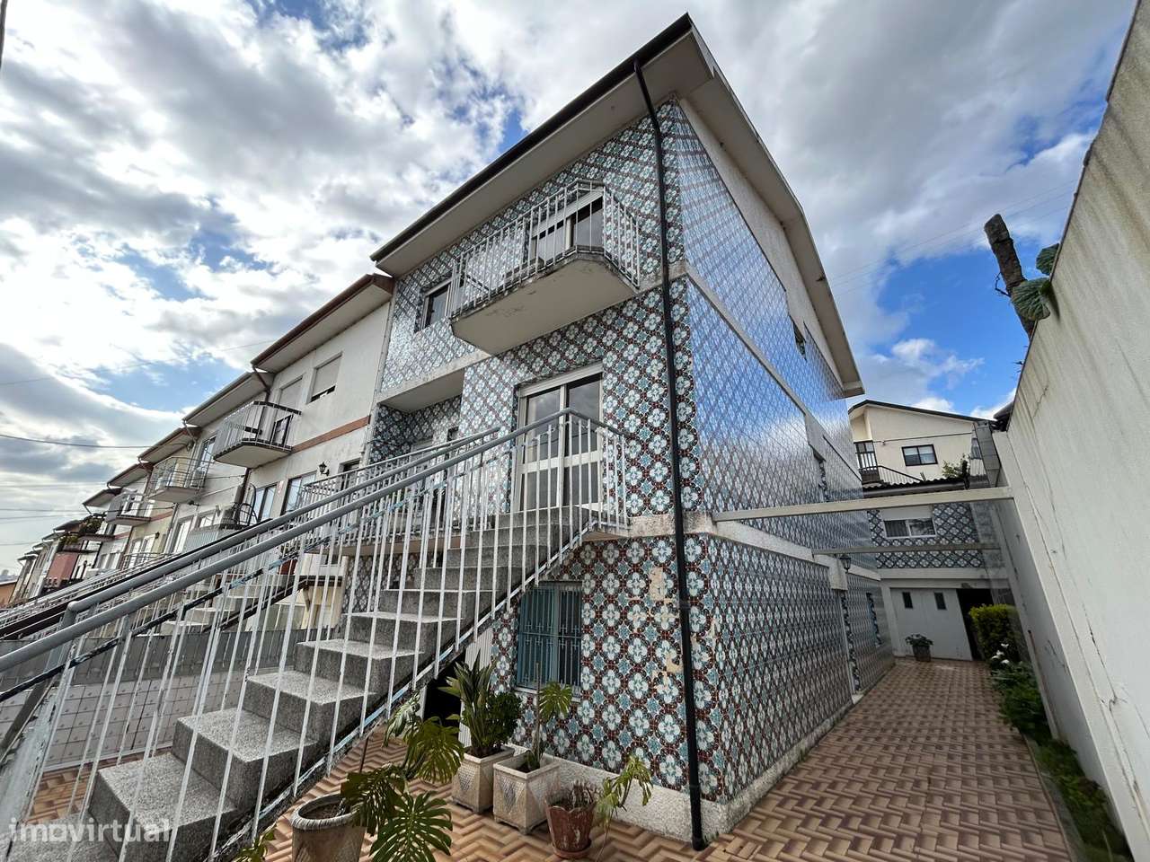 Moradia T5 com 3 frentes Rio Tinto - Grande imagem: 4/35